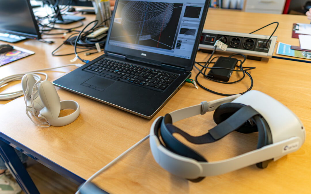MikroMINT und ZEISS Microscopy bringen Hightech-Mikroskopie in den Unterricht des CJD Gymnasium Rostock