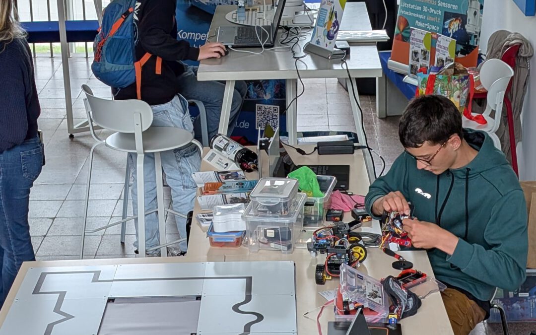Tag der Technik MV in Rostock: MikroMINT zeigt Robotik, ZuMiRo und Mitmach-MINT